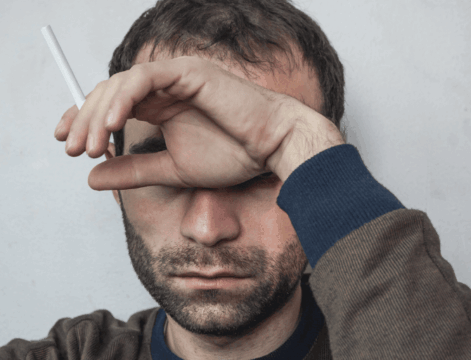 Factores de riesgo en las adicciones relacionados con la salud mental y el entorno personal